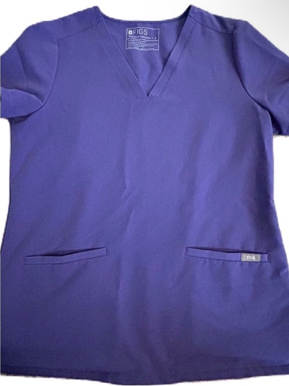 FIGS Casma Three-Pocket Scrub Top Size Medium Purple PO# 3129